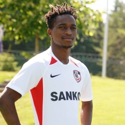 academie-de-soccer-jmg-Diarra-Souleymane-avec-Gaziantep